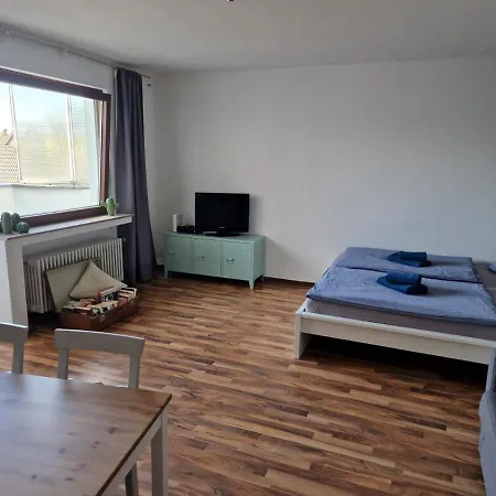 Апартаменты Well Located Flat With Balcony Дюссельдорф Экстерьер фото